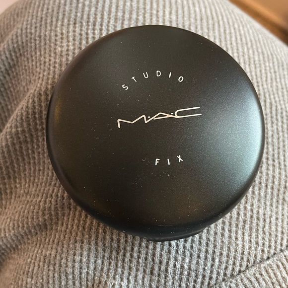 MAC Cosmetics Other - NEW Mac foundation